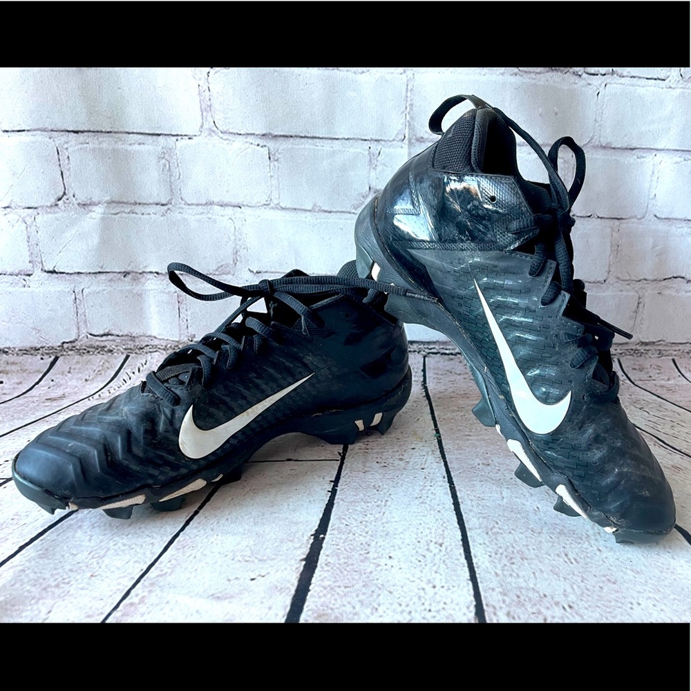 Nike Alpha football cleats size 7 1/2 wide